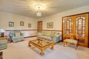 Sitting Room- click for photo gallery